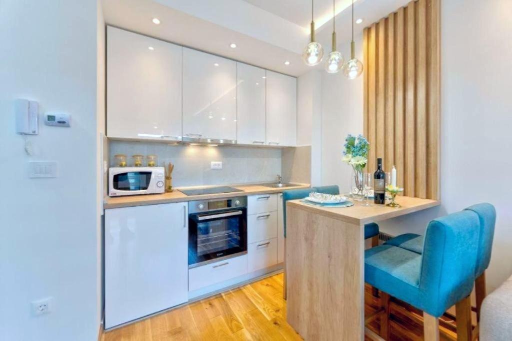 Apartmán Ema Lux - Zgrada Panorama Soko Banja Exteriér fotografie